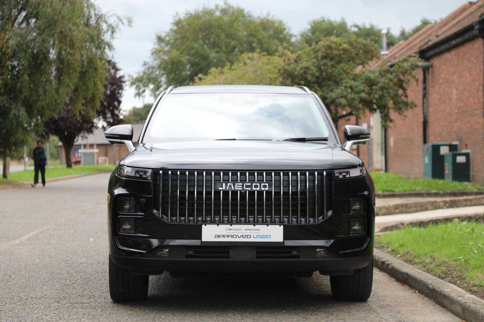 Large vehicle image